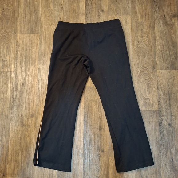 Ralph Lauren Active Women's Black Side-Stripe Jersey Pant. - Picture 4 of 10